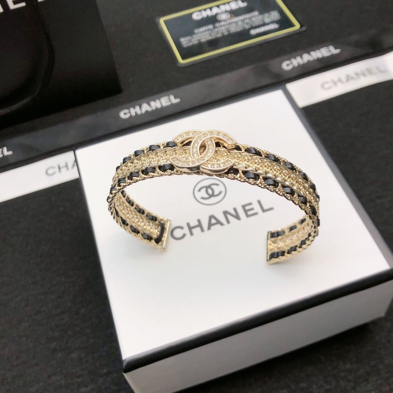 Ch**el bracelets
